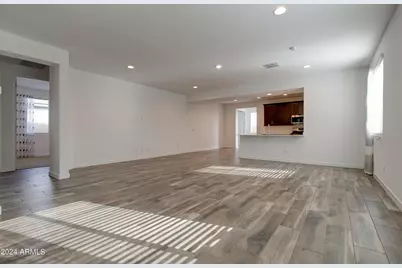 17036 W Artemisa Avenue, Surprise, AZ 85387 - Photo 8