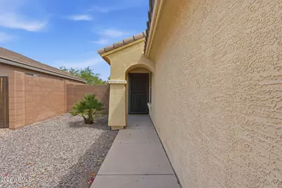 2936 E Crescent Way, Gilbert, AZ 85298 - Photo 12