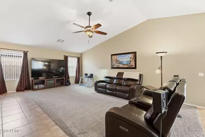 2936 E Crescent Way, Gilbert, AZ 85298 - Photo 2