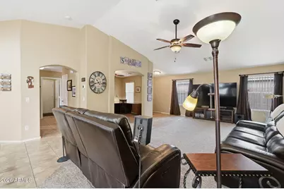 2936 E Crescent Way, Gilbert, AZ 85298 - Photo 16