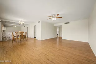 10729 W Wedgewood Dr, Sun City, AZ 85351 - Photo 8