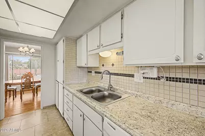 10729 W Wedgewood Drive, Sun City, AZ 85351 - Photo 16