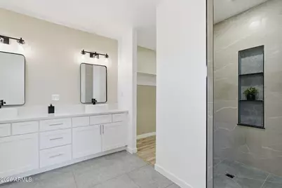 3627 W Palmaire Avenue, Phoenix, AZ 85051 - Photo 6
