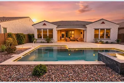 3024 E Robin Lane, Phoenix, AZ 85050 - Photo 2