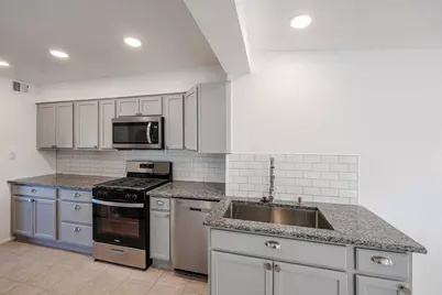11417 N Hacienda Drive, Sun City, AZ 85351 - Photo 2