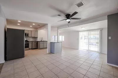 11417 N Hacienda Drive, Sun City, AZ 85351 - Photo 14
