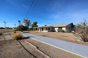 11417 N Hacienda Dr, Sun City, AZ 85351 - Photo 32