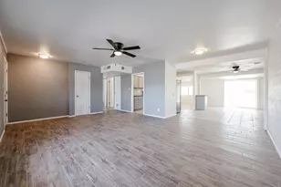 11417 N Hacienda Dr, Sun City, AZ 85351 - Photo 8