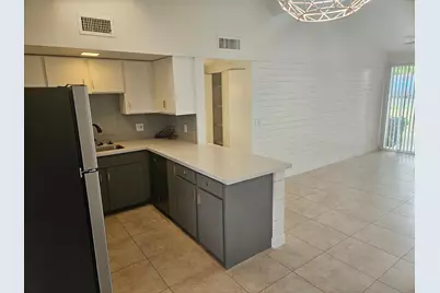 2520 N 46th Street #5, Phoenix, AZ 85008 - Photo 4