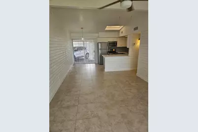 2520 N 46th Street #5, Phoenix, AZ 85008 - Photo 1