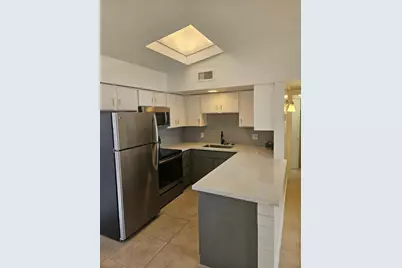 2520 N 46th Street #5, Phoenix, AZ 85008 - Photo 2