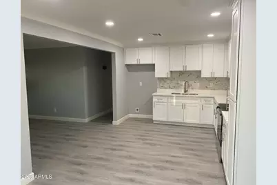 515 W La Mirada Drive, Phoenix, AZ 85041 - Photo 6