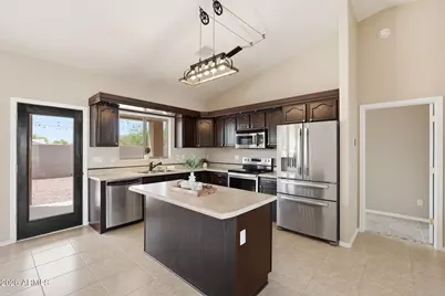 8827 W Magnum Drive, Arizona City, AZ 85123 - Photo 6