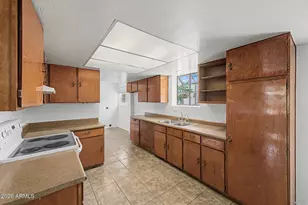 4720 W Monterosa St, Phoenix, AZ 85031 - Photo 16