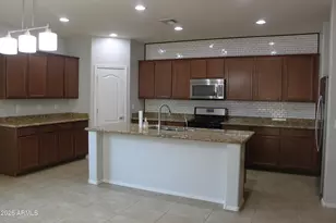 21245 E Cherrywood Dr E, Queen Creek, AZ 85142 - Photo 10