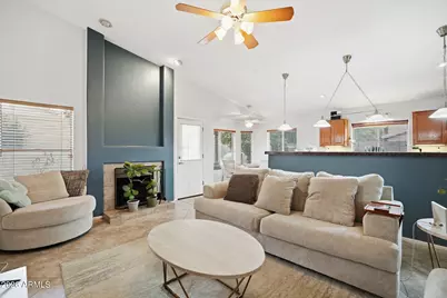 2748 E Verbena Drive, Phoenix, AZ 85048 - Photo 2
