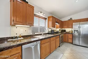 2748 E Verbena Dr, Phoenix, AZ 85048 - Photo 10