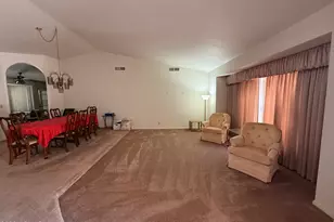 685 E Linda Ln, Gilbert, AZ 85234 - Photo 4