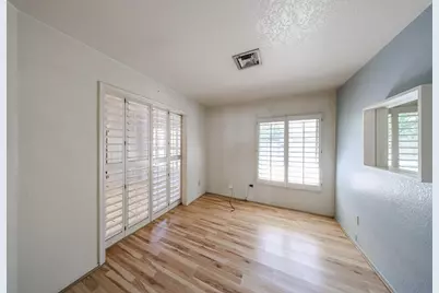 1822 E Bluefield Avenue, Phoenix, AZ 85022 - Photo 18