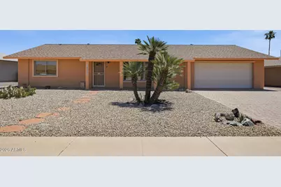18221 N Willowbrook Drive, Sun City, AZ 85373 - Photo 8