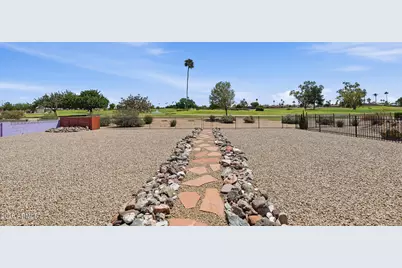 18221 N Willowbrook Drive, Sun City, AZ 85373 - Photo 14