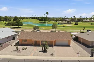 18221 N Willowbrook Dr, Sun City, AZ 85373 - Photo 2