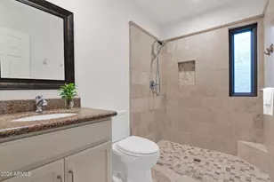 7621 E Vista Dr, Scottsdale, AZ 85250 - Photo 16