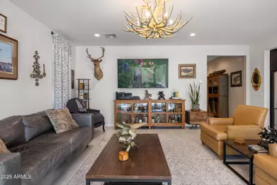 16118 W Desert Hills Drive, Surprise, AZ 85379 - Photo 12