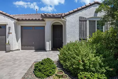 16118 W Desert Hills Drive, Surprise, AZ 85379 - Photo 4