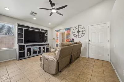 2525 W Gold Mine Way, San Tan Valley, AZ 85144 - Photo 8