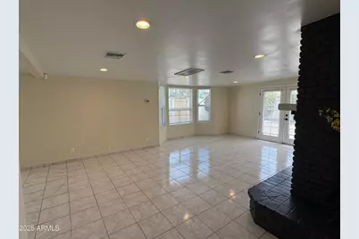 5502 W Frier, Glendale, AZ 85301 - Photo 10