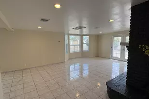5502 W Frier Dr, Glendale, AZ 85301 - Photo 10