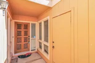1010 E Becker Ln, Phoenix, AZ 85020 - Photo 4