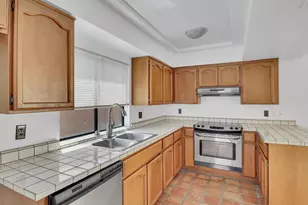 1010 E Becker Ln, Phoenix, AZ 85020 - Photo 20