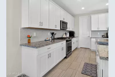 17381 W Running Deer Trail, Surprise, AZ 85387 - Photo 6