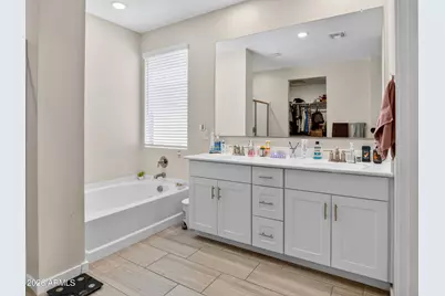 17381 W Running Deer Trail, Surprise, AZ 85387 - Photo 14