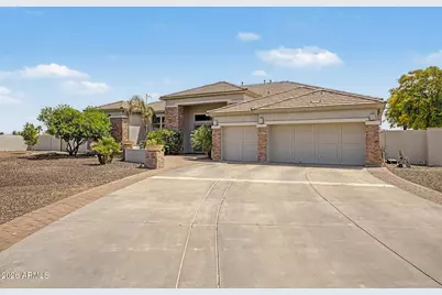 18209 W North Court, Waddell, AZ 85355 - Photo 2