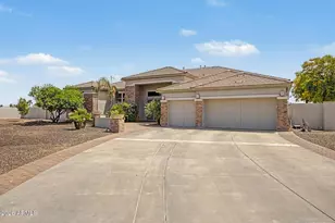 18209 W North Ct, Waddell, AZ 85355 - Photo 2