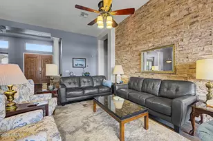 18209 W North Ct, Waddell, AZ 85355 - Photo 16