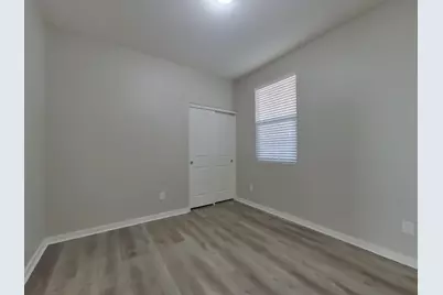 14366 W Pershing Street, Surprise, AZ 85379 - Photo 12