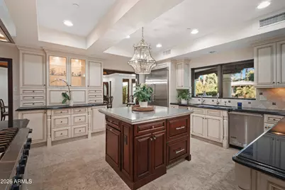 6611 N 64th Place, Paradise Valley, AZ 85253 - Photo 8