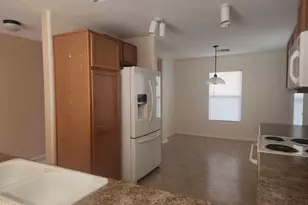 43811 W Elizabeth Ave, Maricopa, AZ 85138 - Photo 2