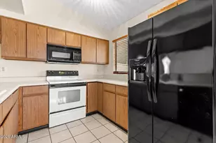 8831 W Athens St, Peoria, AZ 85382 - Photo 12