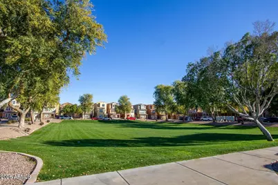 2208 N 78th Glen, Phoenix, AZ 85035 - Photo 28