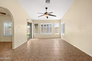 10919 W Lawrence Ln, Peoria, AZ 85345 - Photo 16