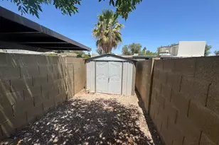 8216 E Keim Dr, Scottsdale, AZ 85250 - Photo 18