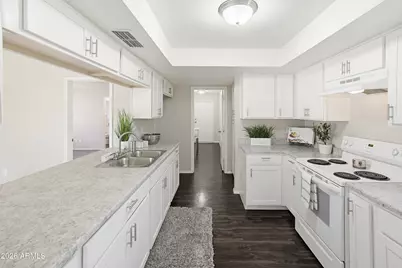 4041 W Pershing Avenue, Phoenix, AZ 85029 - Photo 12