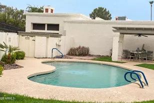 703 E Corte Oro, Phoenix, AZ 85020 - Photo 26
