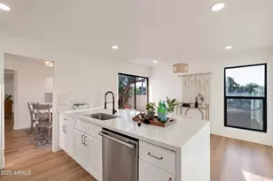 703 E Corte Oro, Phoenix, AZ 85020 - Photo 10