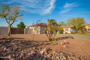 8352 W San Juan Ave, Glendale, AZ 85305 - Photo 2